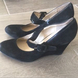 Nine West black suede Mary Janes heels  shoes size 6